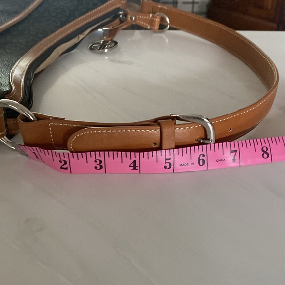 New Giani Bernini Block Signature Handbag - Picture 6 of 6